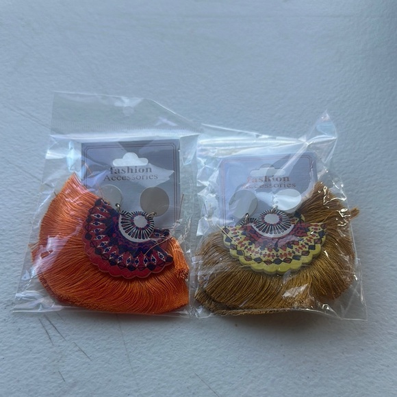 Jewelry - NEW Orange and Gold Tassel Earrings